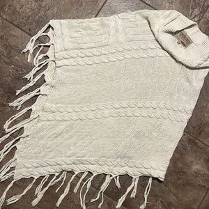 Women’s Knit Poncho